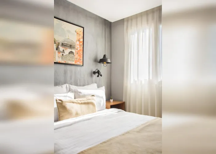 Poem Ξενοδοχείο 2*